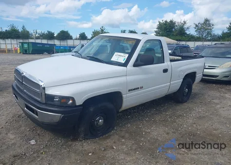 2001 Dodge Ram 1500 St из США, поврежденный, VIN 1B7HC16Y91S655888